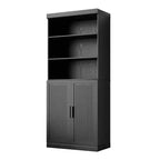 Grand meuble de rangement avec portes vitrées, au design élégant et raffiné. Il est à la fois pratique et esthétique.