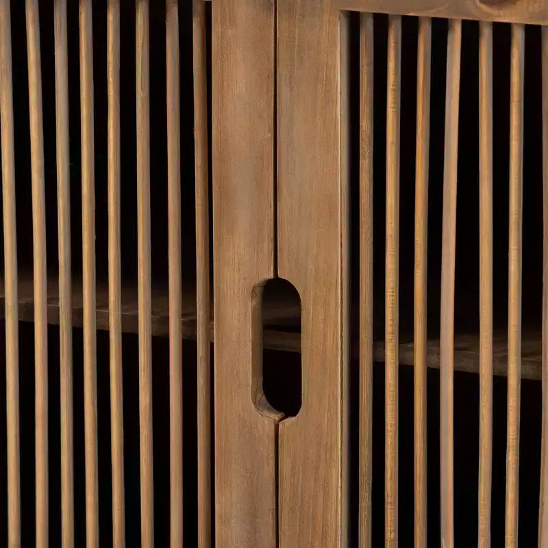 Meuble de rangement Clement à 2 portes avec brochettes en bois, couleur marron : Style bohème, étagères fixes, aucun assemblage requis